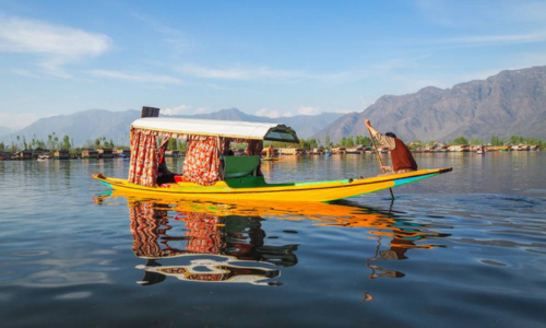 Explore the beauty of Kashmir Tour